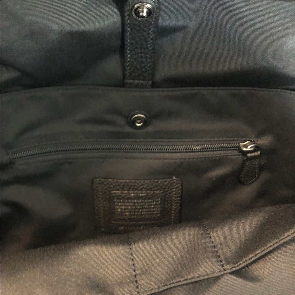 Bought this coach bag but never got the chance to use it.